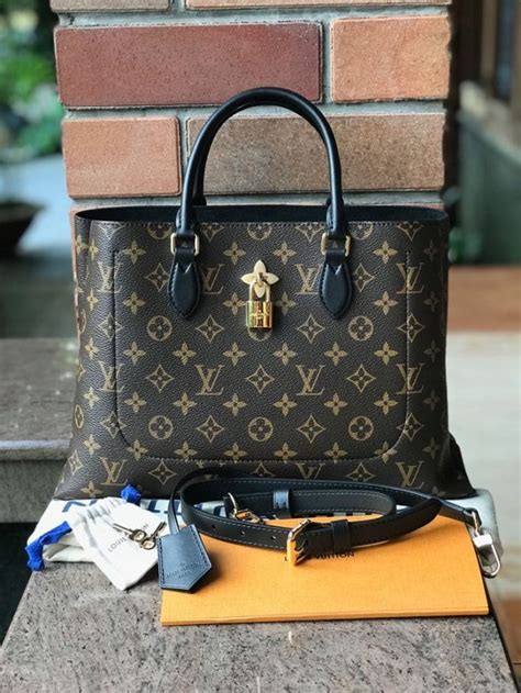 tas lv original|tas louis vuitton asli.